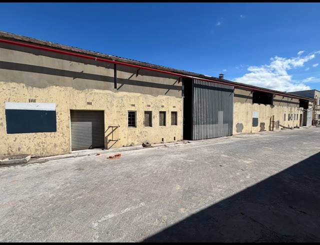 645M² WAREHOUSE TO LET IN EPPING INDUSTRIAL
